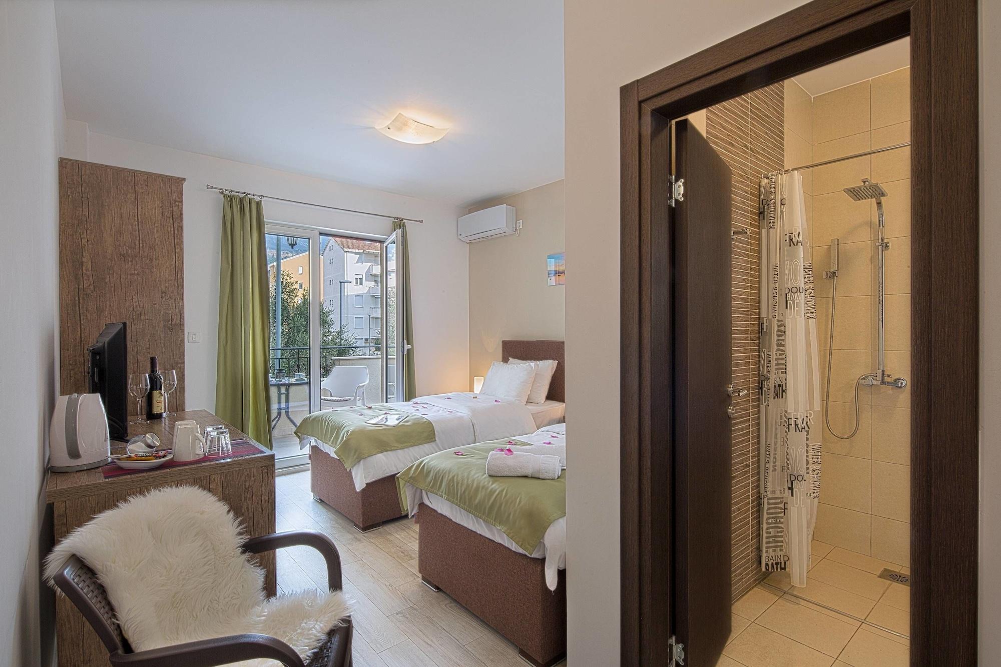 Le Marc Guest house Budva Extérieur photo