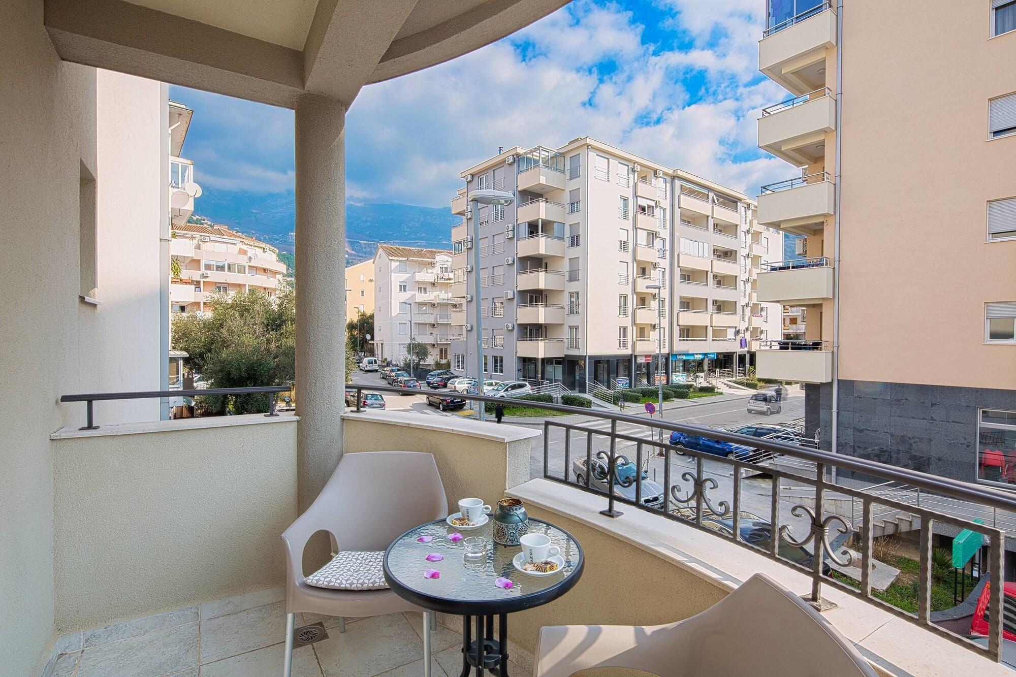 Le Marc Guest house Budva Extérieur photo