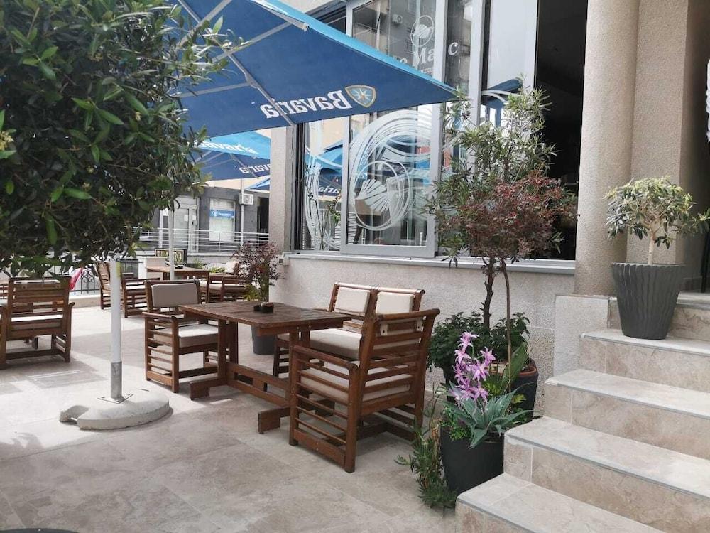 Le Marc Guest house Budva Extérieur photo